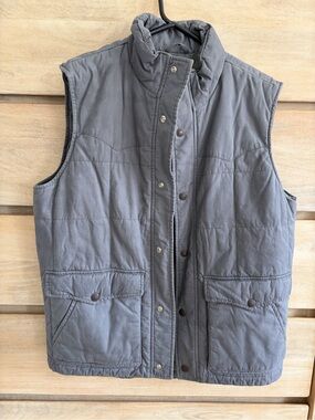 Levi's Men’s Gray Quilted Sleeveless Vest